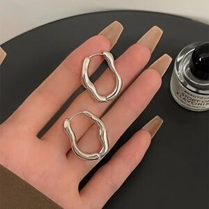 Preppy Style Irregular Hollow Geometric Zinc Alloy Hoop Earrings for Women